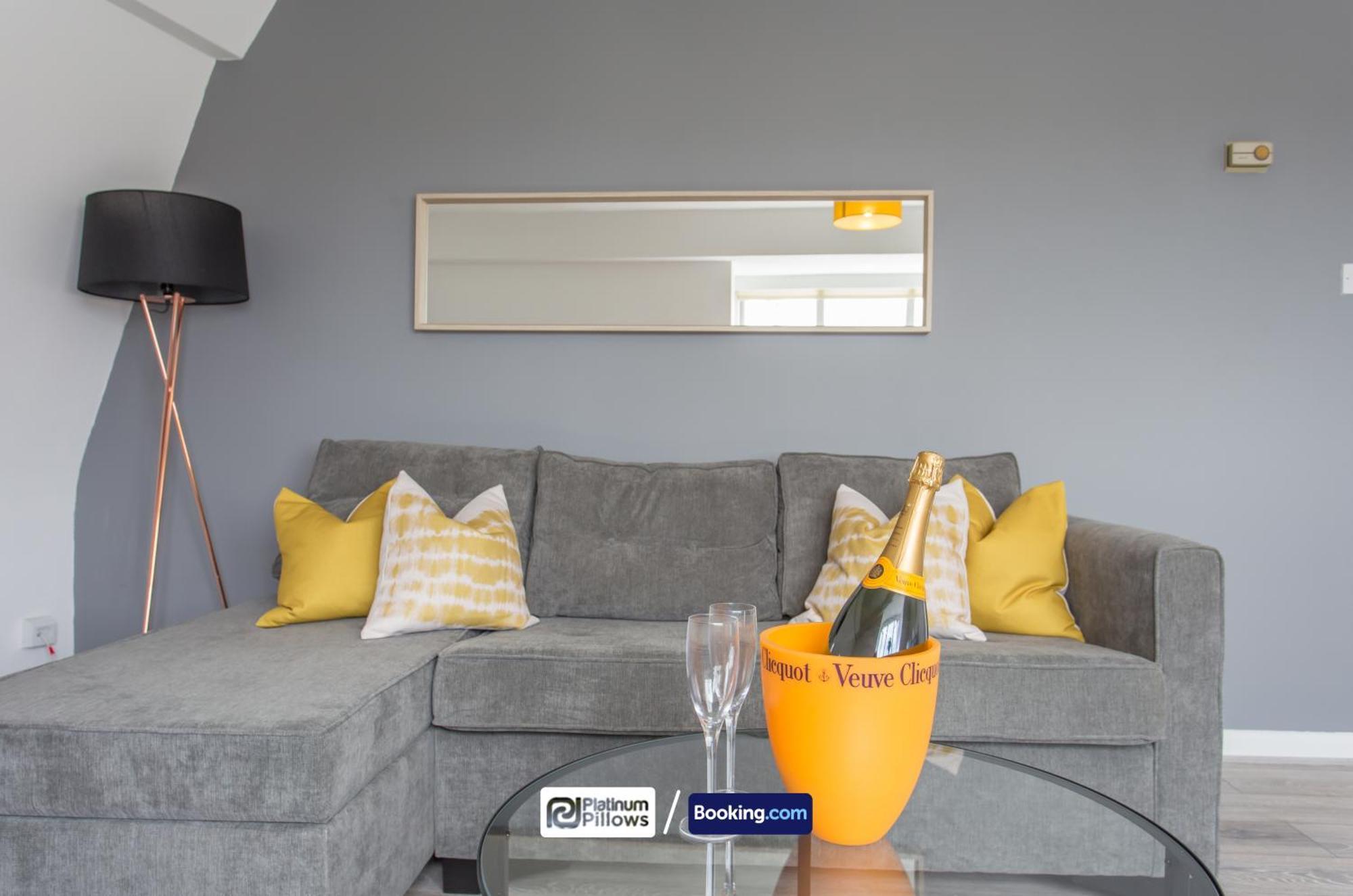 Oxford Apt Near Jr Hospital & Universities, Great Weekly & Long Stay Offers Εξωτερικό φωτογραφία